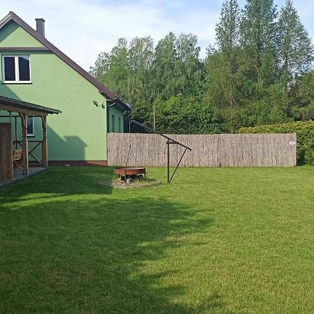 Apartameny Wiktoria I Nikola W Karwiku Pisz Exteriör bild