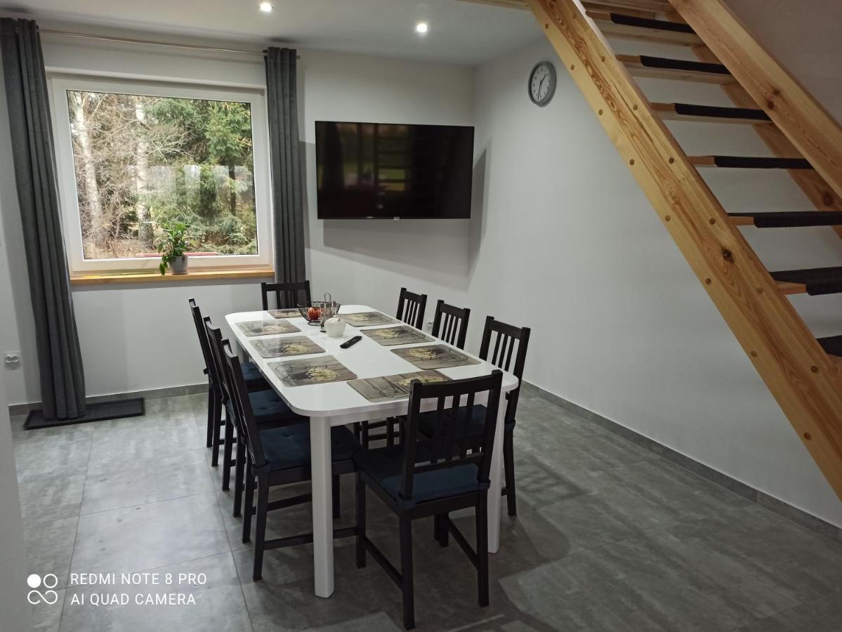 Apartameny Wiktoria I Nikola W Karwiku Pisz Exteriör bild
