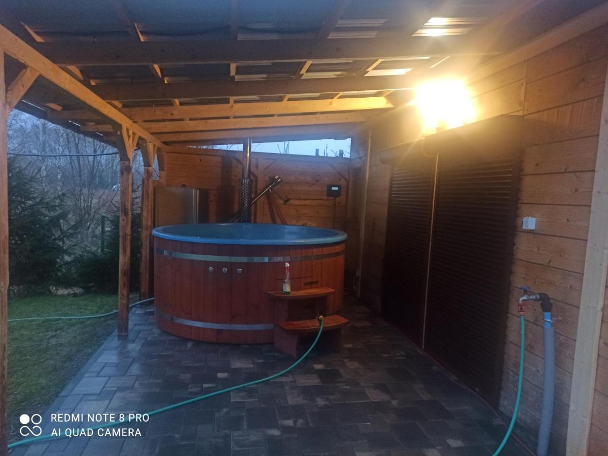 Apartameny Wiktoria I Nikola W Karwiku Pisz Exteriör bild