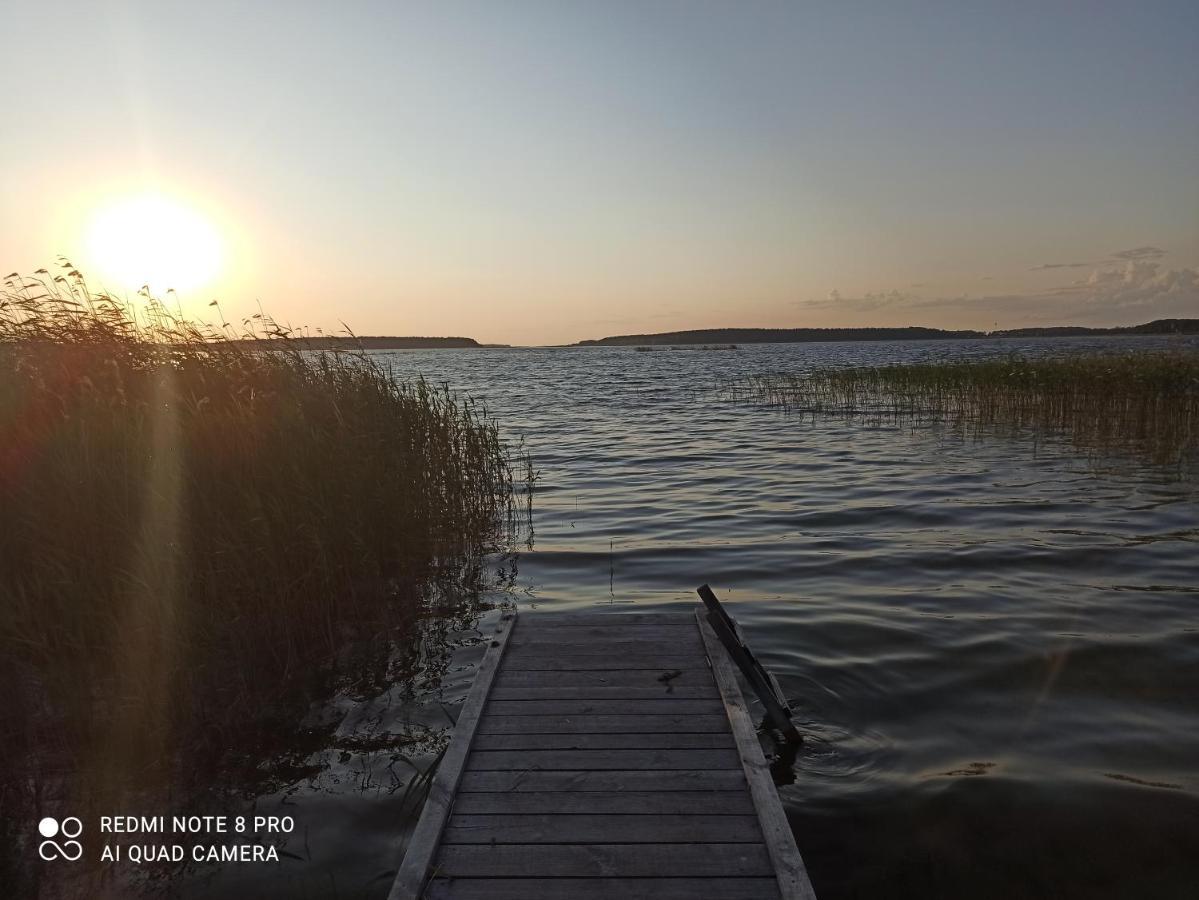 Apartameny Wiktoria I Nikola W Karwiku Pisz Exteriör bild
