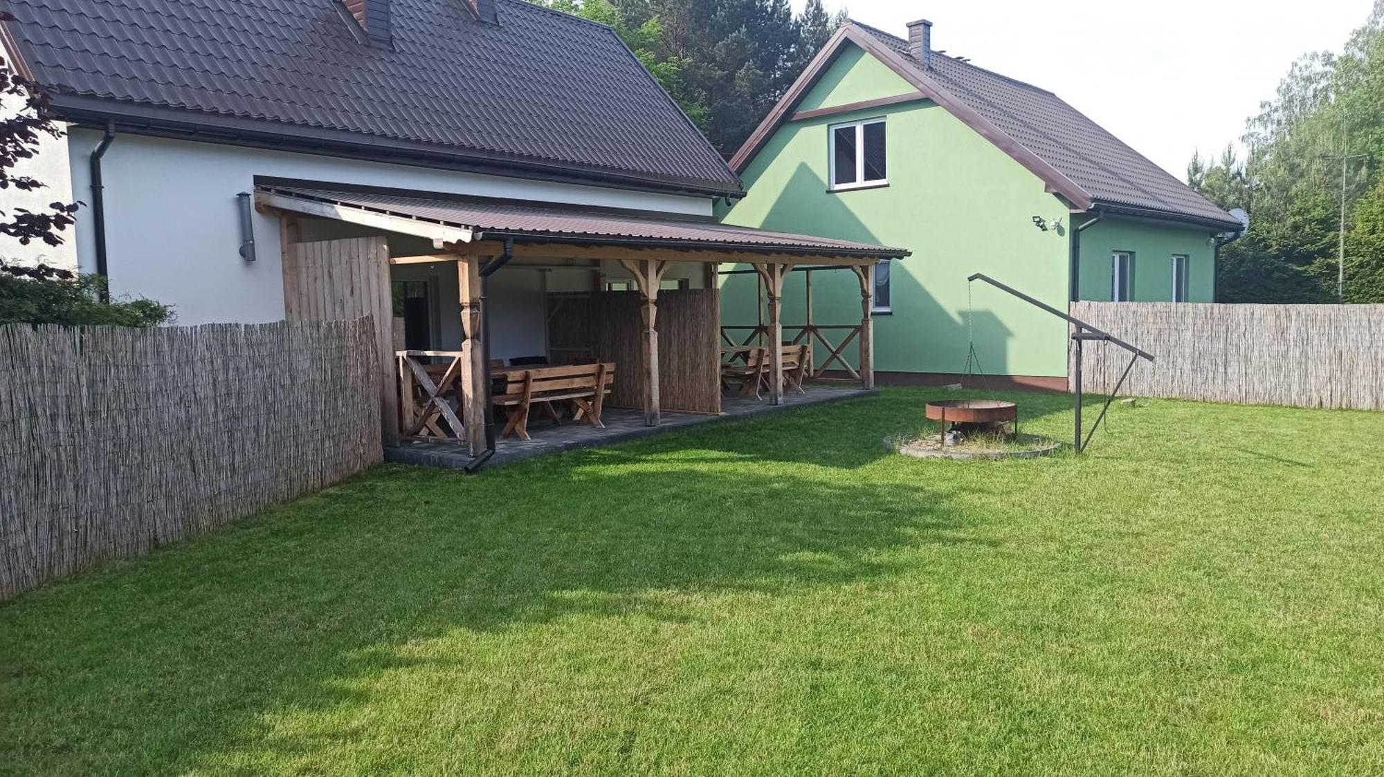 Apartameny Wiktoria I Nikola W Karwiku Pisz Exteriör bild